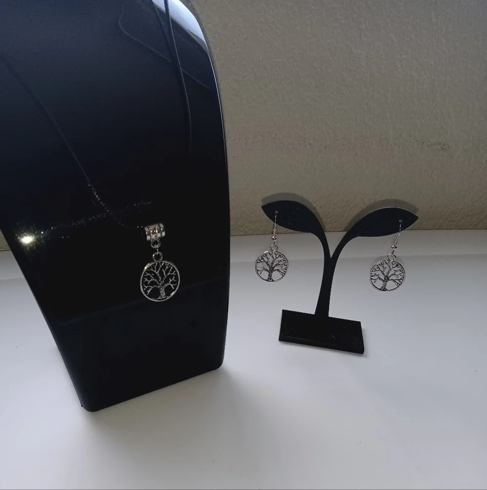 NEW 18K White GoldPlated Tree of Life Corded Necklace & Earrings Set - Picture 2 of 3